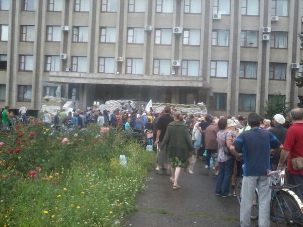 anjutka_anna's tweet photo. Нові будні Слов'янська ...вже без колорадів http://t.co/taOqMBMXtt