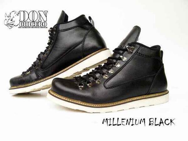Hey there! It's DON DICHERO Millenium Black! Size 39-44. Price 390.000 idr. Let's get it, now! :)