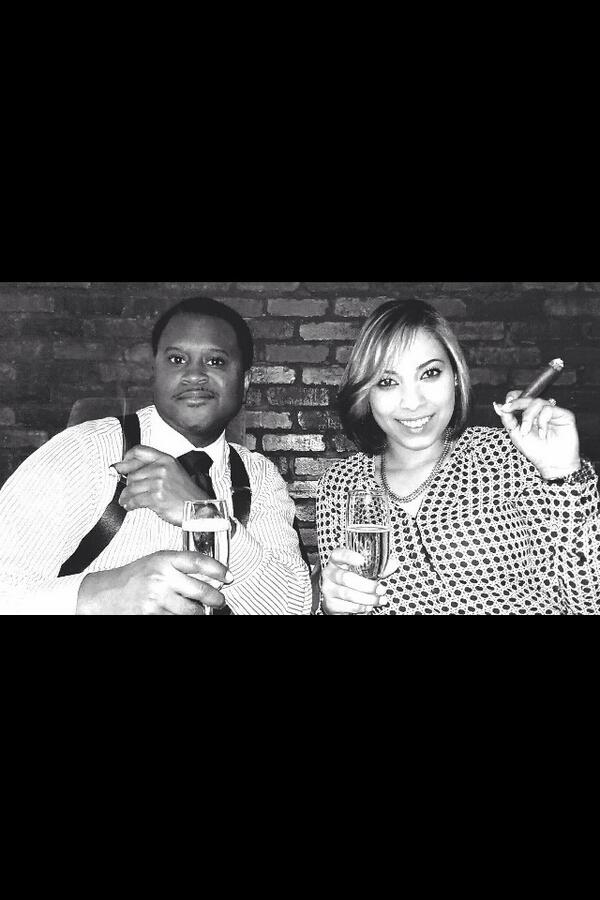 aim_ritzy's tweet photo. #LostFiles #SmokeWithStyle #QueenOfTheLeaf 👑💨 http://t.co/cu20NJpgIv