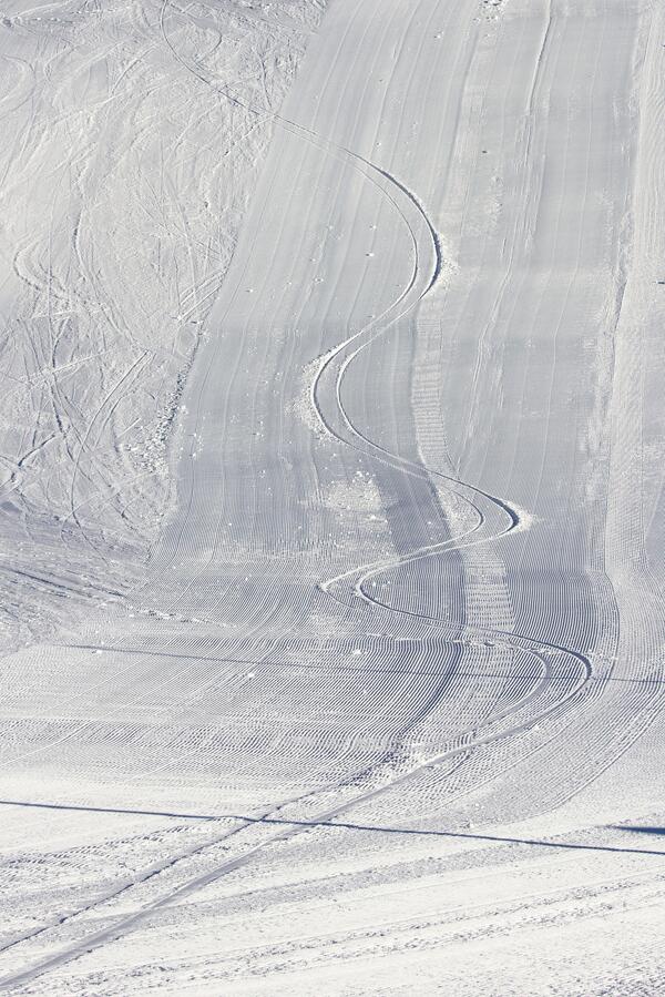 crystalski's tweet photo. Top Tip: Ski (at a safe distance) behind a piste basher to guarantee amazing fresh tracks. http://t.co/Fq2Nv7c3YB