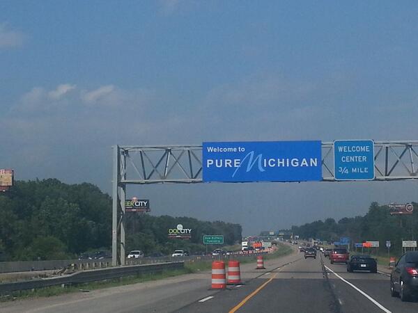 nerdcampkatniss's tweet image. Just crossed the state line with my best friend @JoyOlenick!  #Nerd4life
 Excited for #nErDcampMI #nErdrun!!!