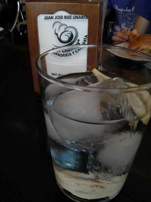 Celebrando este gran quinto puesto con nuestro patrocinador