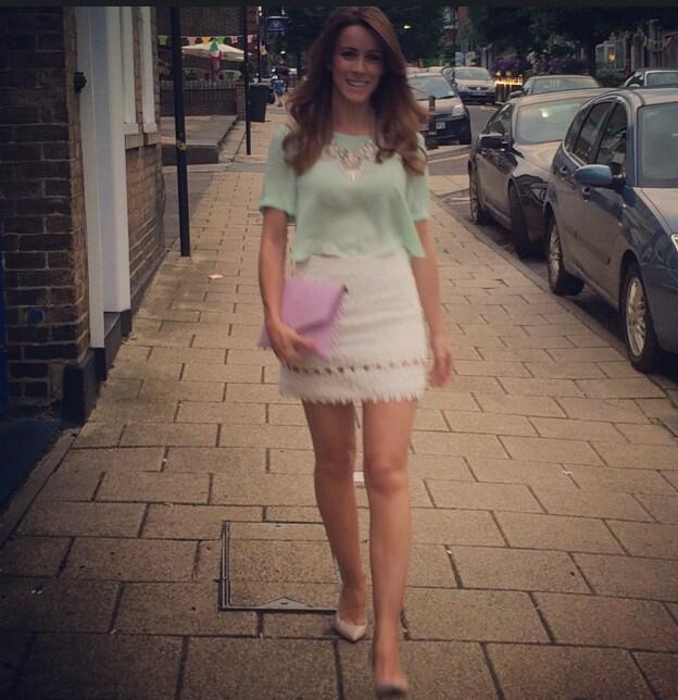 Top, skirt &amp; shoes from @Topshop necklace @NewLookFashion bag @SamAustinCooper photographer @anouska_woods<a class="tags" target="_blank" title="On Twitter" href="/?out=eyJ0eXAiOiJKV1QiLCJhbGciOiJIUzUxMiJ9.eyJpYXQiOjE3MjQ5MjM4MDIsImlzcyI6InR3cG9ybnN0YXJzLmNvbSIsIm5iZiI6MTcyNDkyMzgwMiwiZXhwIjoxNzU2NDU5ODAyLCJyZWRpcmVjdF91cmwiOiJodHRwczovL3R3aXR0ZXIuY29tL1RvcHNob3AifQ.mqy98HOsQQtr8tptvZb5Zw6Ddbx1_g8zlFuRNmEwvpItgC4fW8rMzY3xtRIh3pHm993mTJ9bscA7ZNfMGWjSsQ">@Topshop</a><a class="tags" target="_blank" title="On Twitter" href="/?out=eyJ0eXAiOiJKV1QiLCJhbGciOiJIUzUxMiJ9.eyJpYXQiOjE3MjQ5MjM4MDIsImlzcyI6InR3cG9ybnN0YXJzLmNvbSIsIm5iZiI6MTcyNDkyMzgwMiwiZXhwIjoxNzU2NDU5ODAyLCJyZWRpcmVjdF91cmwiOiJodHRwczovL3R3aXR0ZXIuY29tL05ld0xvb2tGYXNoaW9uIn0.BhhzyXJvKecHhPpufkp9R29MuBRBU60wrTL9c6Qr3rViFB2E_6ZgLpLNQCDZTnIjXnz2e3mSXdIrzSVSj8Swyw">@NewLookFashion</a>