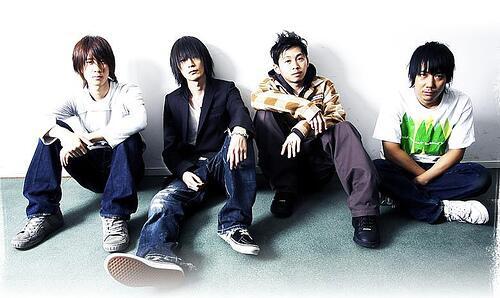 boc_fanbot's tweet photo. ありがとう���笑ってくれたおかげで　僕も笑える（ひとりごと）

#BUMPOFCHICKEN #バンプ #BUMPer #BUMPerさんと繋がりたい 

BUMPが好きならRT♪
https://t.co/DKbuRJ2ih4