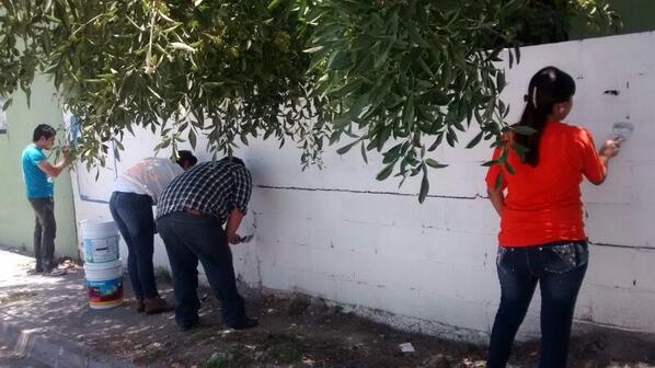 Cadereyta_AJ's tweet photo. #PintemosAMexico Los jóvenes en Cadereyta dicen #YoAmo Acción Juvenil @AJuvenilNL http://t.co/6PeGVd5HY5
