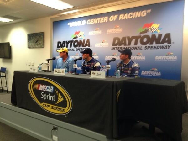 LEGACYMotorClub's tweet photo. In the media center @Aric_almirola @wtrentowens and Sammy Johns chat with media AND #theking. #nascar http://t.co/T8rYTfabBP
