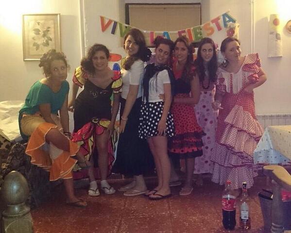 MariuNieto's tweet photo. Gran finde con estas flamenquitas @albamariacano @malarpi_94 @angeles_talaya @analopez_46 @beatrizzga @28jl_rmr #aps http://t.co/wXsKSepzJj