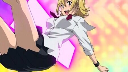 ヒメコhappy birthdayー‼︎ ボッスンが金色全身タイツでサプライズ