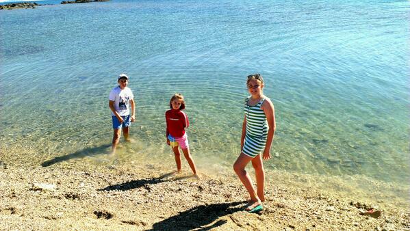 RacheleKCumming's tweet photo. #family #love http://t.co/Vr3Sn7alH3