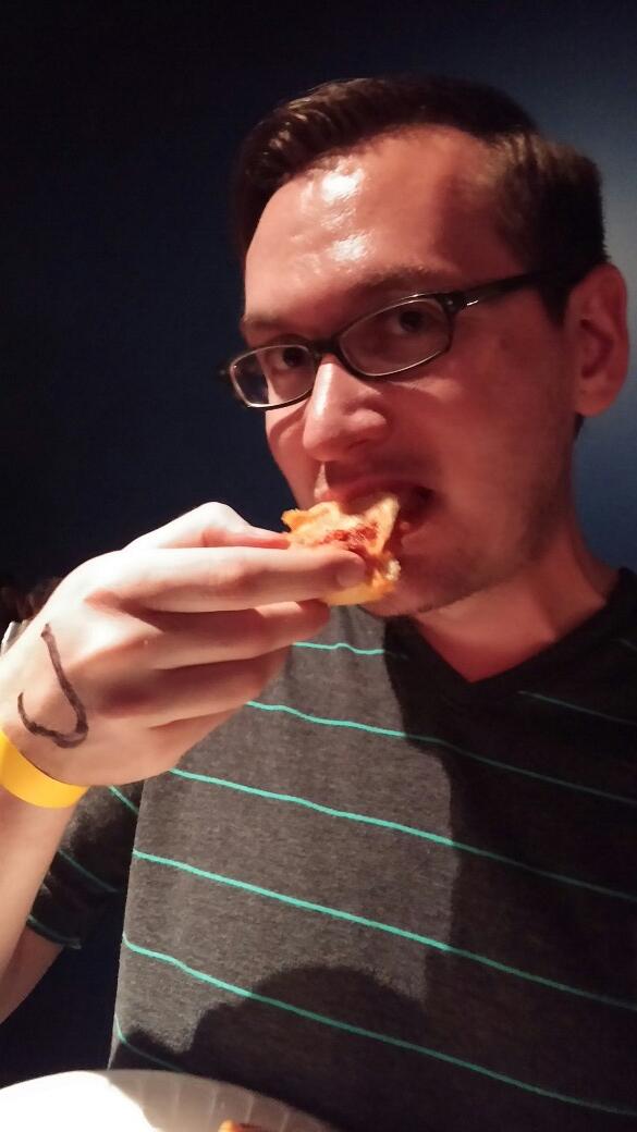 Kelly McGlynn (pinkbettercream) Twitter