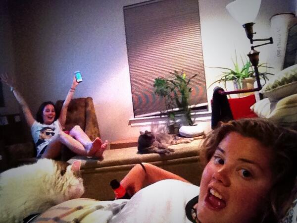 Gold1elox's tweet image. Hanging with my mains @DigitalBec #Funzi #Ducan