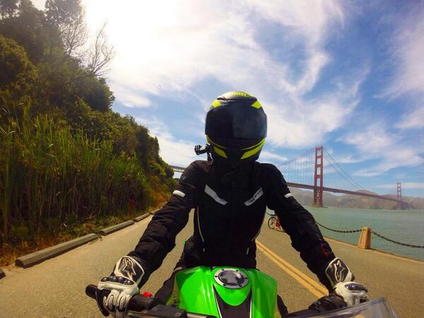AnnetteCarrion's tweet photo. Don't miss my ride to the Golden Gate Bridge. http://t.co/MXO2ZwMcqM
#ninja300 #goldengatebridge http://t.co/JdMWcUIPpw