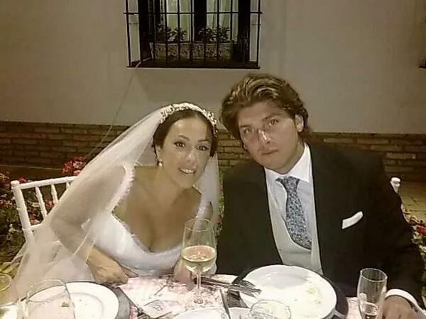 sofapopi's tweet photo. K feliz soy contigo.. @dorado_javi con nuestros +y nuestros - pero feliz kiero celebrar ste dia contigo eternamente!! http://t.co/OK58ZuloVg