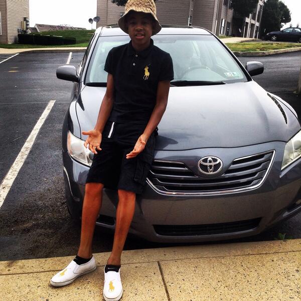 karuitup's tweet photo. 👌😏😘⚪️🔶⬛️⚪️🔶⬛️ #killsht #king show love http://t.co/zBA48LygZv