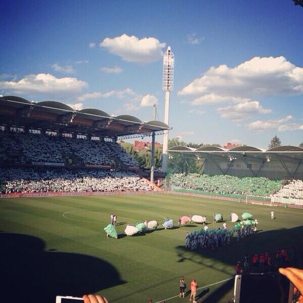 "Es war schön noch einmal in diesem Stadion für Rapid gespielt zu haben! War sehr beeindruckend!"