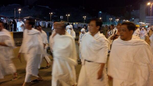 gerakcepat_ID's tweet photo. Pak Jokowi beneran sampe di Makkah, and friends ini bukan editan. http://t.co/OQDFLBzqSj