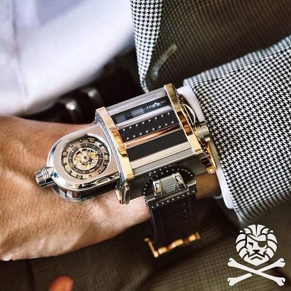 Сами хороший часы. Часы DEWITT WX-1. DEWITT wx1 Concept WX-1.36.m1100. Необычные часы. Необычные мужские часы.