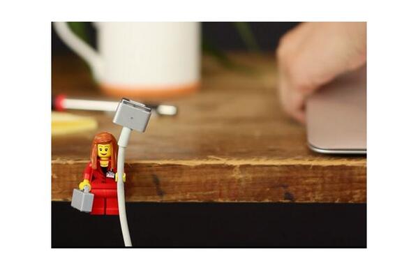 manojd's tweet photo. This LEGO wire holder hack is brilliant. http://t.co/atOjAr3aPa http://t.co/iI7FsO8lb8