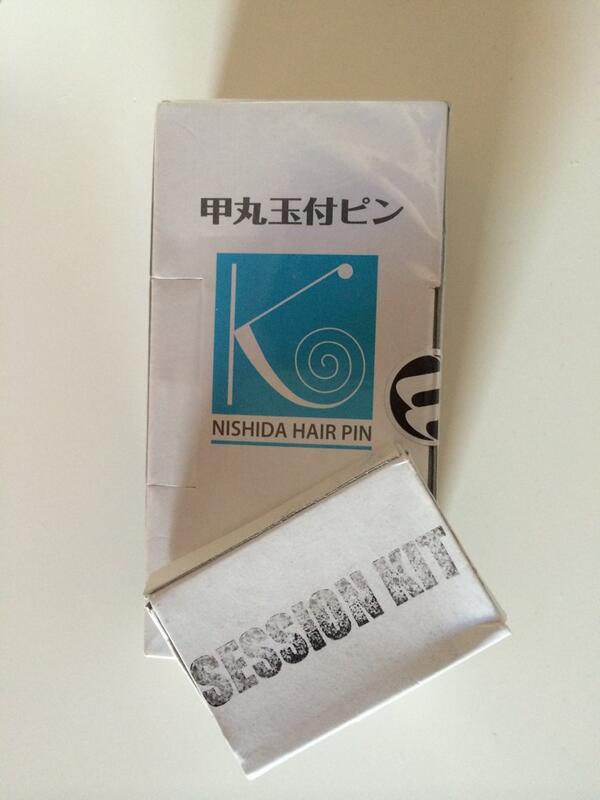 beckycandysalon's tweet image. Look what's arrived at BCS!!! THANKYOU @annachapman2012 cannot wait to try them #sessionkit #Japanese #hair