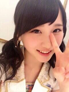 nrnr48's tweet photo. 少しお友達できてきたから自己紹介‼︎

AKB48チームBの高橋朱里です!

    私の、彦星は誰ですか...?
仲良くしてくれる人大歓迎🍒
#RTしてくれたnrさんbotさんフォローする
#nrさんbotさんの友達増やしたい http://t.co/OXwJT9nz4L