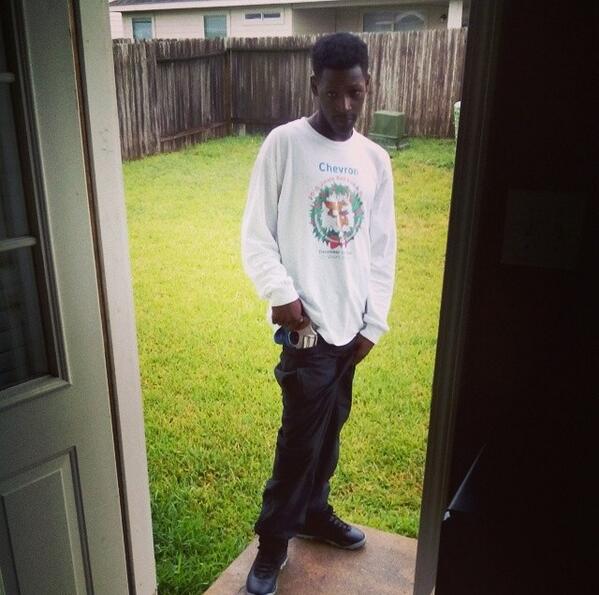 Balloutreese_'s tweet image. Stop playing! #freedrake dats brooo!