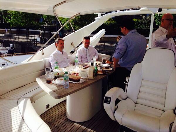 AlphaBridging's tweet image. #Alpha networking event