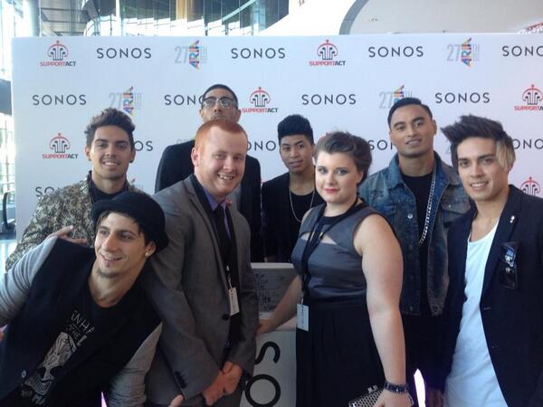 bigRED___'s tweet image. A massive shout out to @JusticeCrew 9 weeks at #1. Defs gonna win the ARIA this year boys #bestfriends #metthemonce