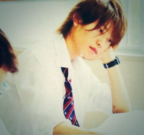 710265387's tweet photo. :

.

.

.

.

　　　　　一　緒　弐　居　態

.

.

　　　　　　　　近ｷｮﾘ恋愛　/　櫻井ﾊﾙｶ

.

.

　　　　『　儚い淡い　恋物語　』

.

.

　　　　　　　　　　　率　→　迎

.

.

: http://t.co/XbVPJmOv1R