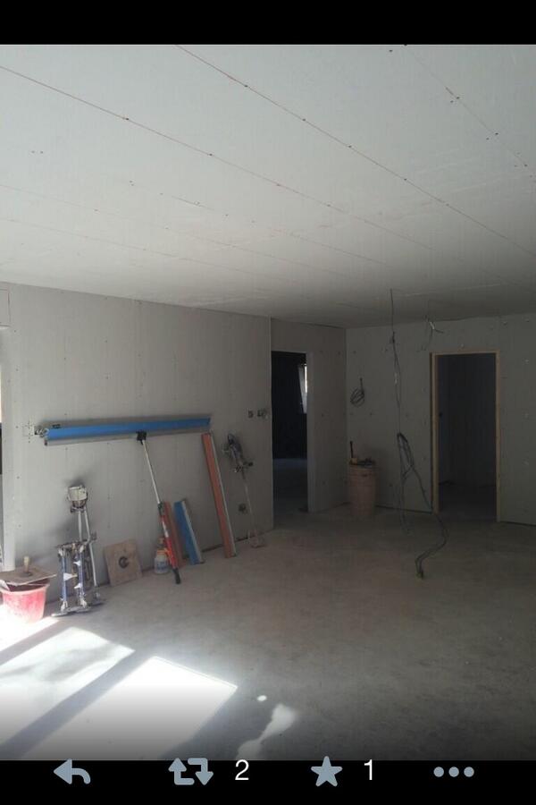 Datplastering's tweet photo. The way forward ! Speed skimming ! http://t.co/cTDzHf2VGZ