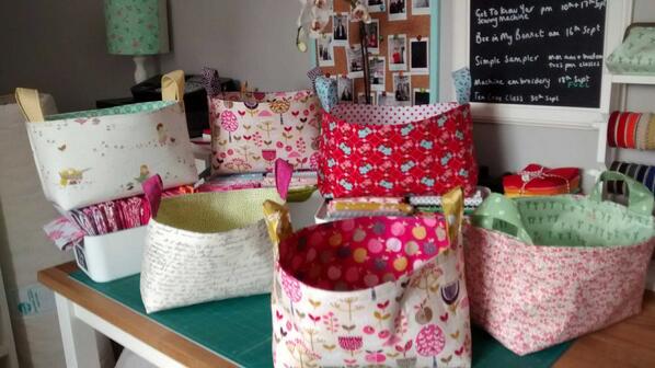 I couldn't resist <a href="/theprinttree/">Susan Driscoll</a> Fabric Basket at our class! Fab Retro Orchard too <a href="/Wkendalldesigns/">Wendykendalldesigns</a> <a href="/DashwoodStudios/">Dashwood Studios</a>