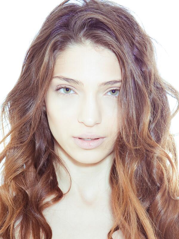 estudiosalsur's tweet photo. Beauty de Leila Lucianitch http://t.co/Q94QA9vAQI