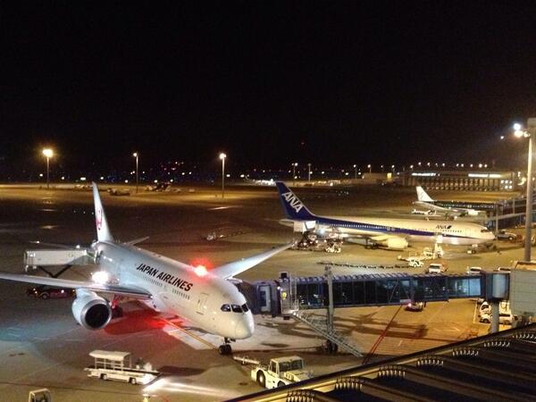 中部国際空港セントレア على تويتر スカイデッキはこの時間涼しいですね 台風は沖縄に近づいているようですね 明日の沖縄便に欠航予定出ています ご注意ください Http T Co Vedxkesgbc