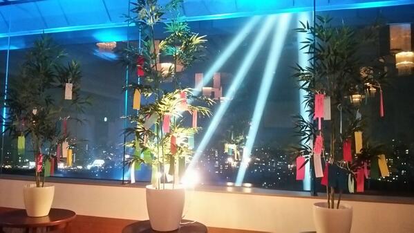 marikorinrin's tweet photo. 山の上ホテルのライティングタワー http://t.co/IPyHtl3XSn