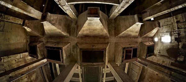 10 Jahre <a href="/berghain/">Berghain | Panorama Bar | Säule</a>: Ausstellung mit Norbert Bisky, <a href="/carstennicolai/">carsten nicolai</a> u.a. im August. bit.ly/10jhrbrghn