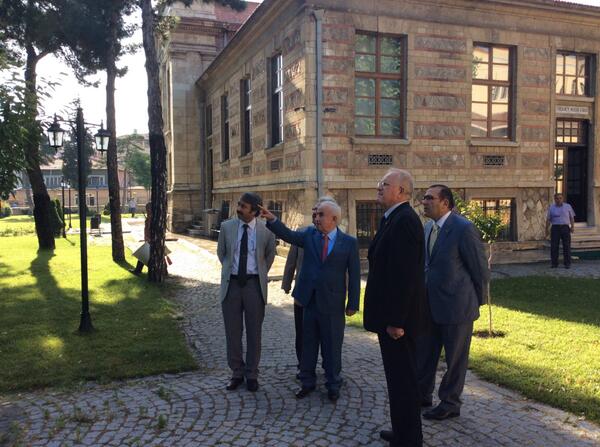 bugün T.Ü Rektörü, İlahiyat Fakültesi Dekanı ve MEB il Müdürü ile Halk Eğitim Merkezinde incelemelerde bulundum