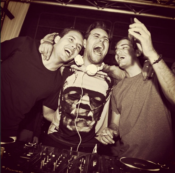 TeamIngrosso's tweet photo. "@refune: A big happy birthday to Alesso on his day !!! http://t.co/OV5oOoTA8D" #TeamIngrosso ♡ happy birthday @Alesso!