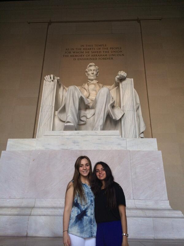 danielayv's tweet photo. @TWCInternships  #twcinternational #twcsummer14 lincoln @Alelarrazabalc http://t.co/JxkjTBVoEq