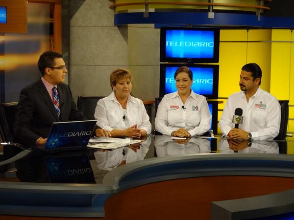 Estamos al aire por <a href="/MMTVLaguna/">Multimedios Laguna</a> con <a href="/acarrillor/">Ángel Carrillo</a> candidatos ganadores #PRI #DiputadosLocales <a href="/shamir_fdz/">Shamir Fernández</a> Lety Castaño