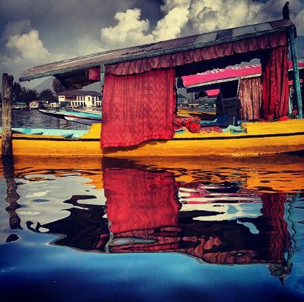 IyanAmjad's tweet image. Kashmir = heaven on earth.
#HaiderFirstLookTomorrow 
@shahidkapoorFC 
@Haider_Online 
@rekha_bhardwaj