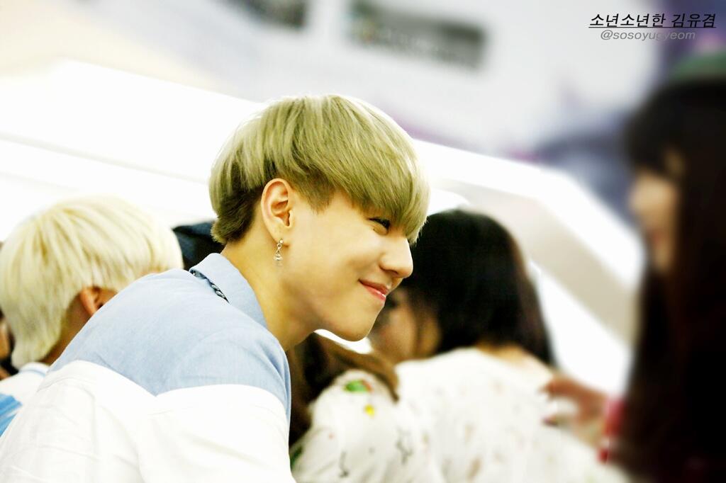 Br8y56MCEAImlEs.jpg:large