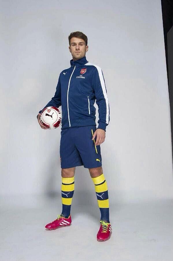 Arsenal Edits on Twitter: "Here's Aaron Ramsey in the Puma photoshoot  modelling what appears to be the Arsenal Away Kit and warm up Jacket. #AFC  http://t.co/iRCyoaXXfH" / Twitter
