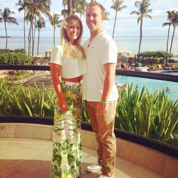 CMMeeks23's tweet photo. Take me back already 😢 #maui http://t.co/vc2dEmNuEV