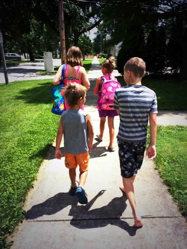 dcrzygrl's tweet image. Hanging with my baby loves today! 😍😍 How adorable are they! #poolcrew