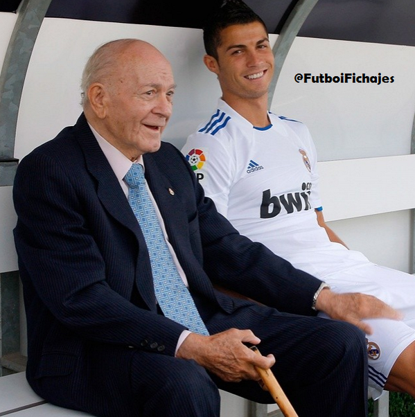 Lideres_Futbol's tweet photo. Descansa el Paz Alfredo Di Stefano.

¡ÍDOLO DEL MADRIDISMO! http://t.co/grULK5RPOR