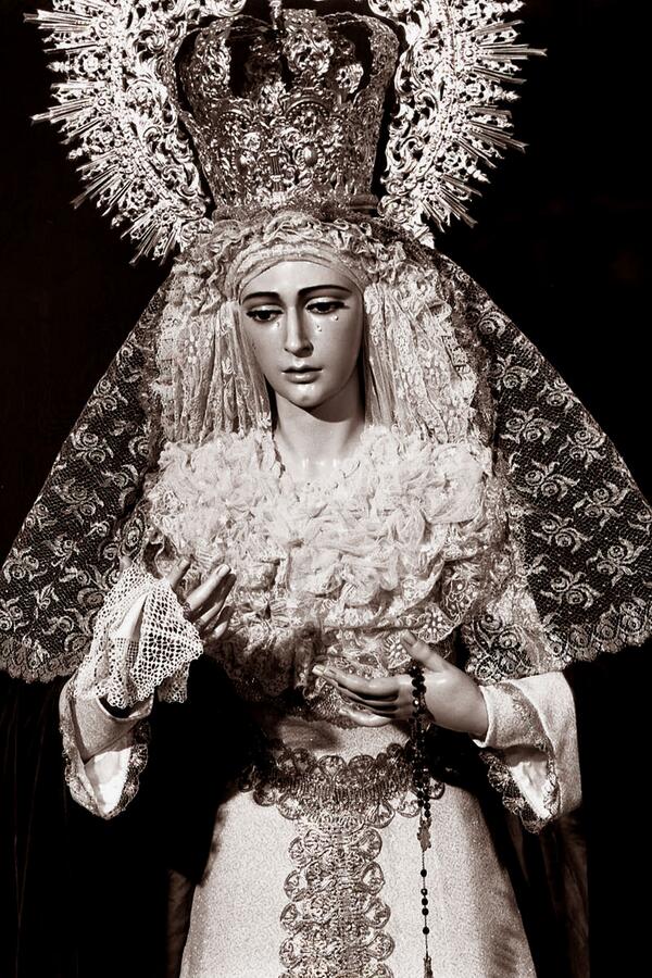 pasioncofrade02's tweet photo. Hermandad del Silencio @UtreraCofrade1  @PasionporUtrera @lautreracofrade @FCUBlogCofrade http://t.co/ecqGSZxw2s