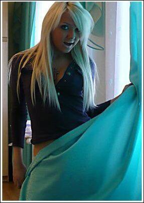 AmandaTheUser's tweet photo. Hey #losers! #Amandatheuser is back to take your #cash. #Topnotchblondeuser is here to #rinse! #here #cashpiggies! http://t.co/XfcFzgAFOv