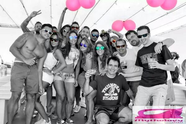 boatpartymalaga's tweet image. Nuestra primera fiesta fue todo un éxito. ..gracias chico os esperamos en las próximas