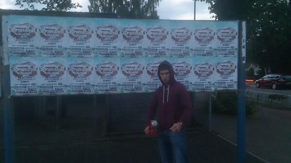 HetStrandBal's tweet image. Ook aan de promotie wordt flink gewerkt!  #postersplakkenklantenpakken