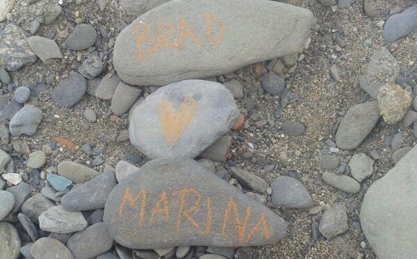 sofia_larrondo's tweet photo. Estaba paseando por la playa y mira que cojones me he encontrado...@marinalosada1 #derepente http://t.co/TdJt4P8iPW