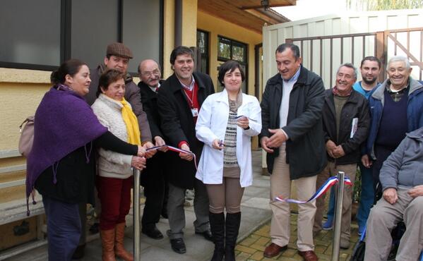 saludohiggins's tweet photo. Inauguran Centro Comunitario de rehabilitación kinesiológica en Peumo
http://t.co/kepRWJMA0S http://t.co/UApmzKxPnr